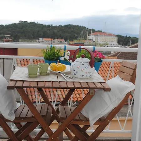 Lui Apartment Makarska Exterior photo