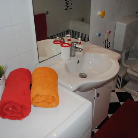 Lui Apartment Makarska Exterior photo