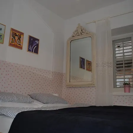 Lui Apartment Makarska Exterior photo